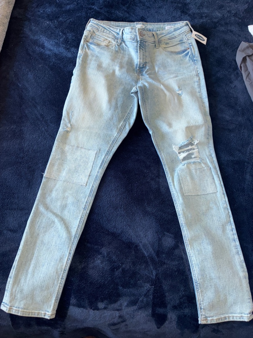 Old Navy Light Blue Faded Slim Jeans - Picture 5 of 8